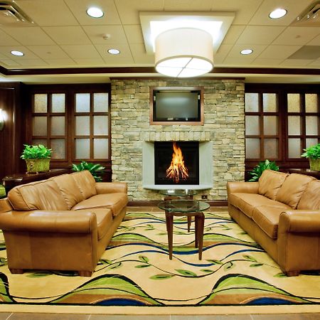 Holiday Inn Express & Suites Wilmington-Newark By Ihg Dış mekan fotoğraf