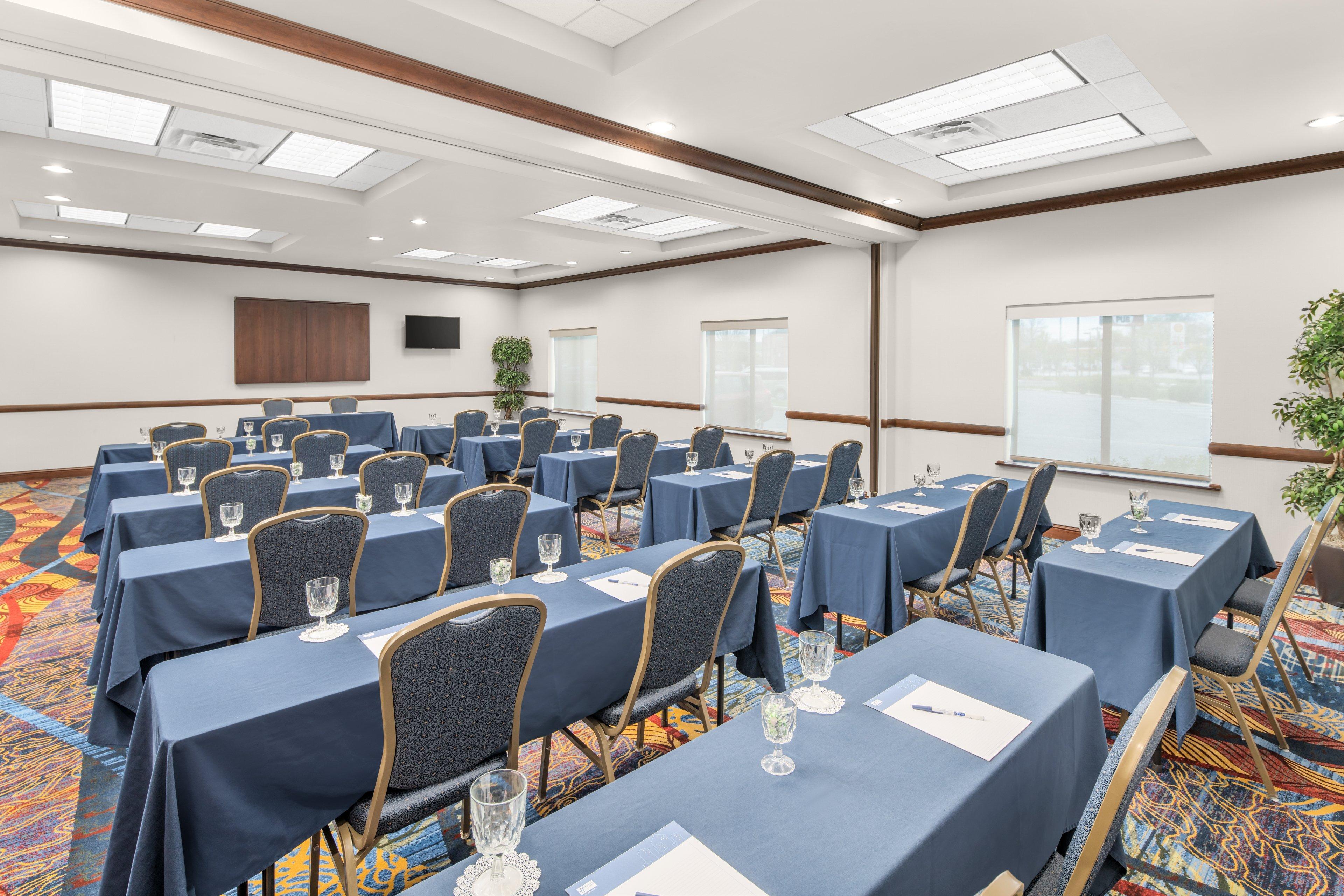 Holiday Inn Express & Suites Wilmington-Newark By Ihg Dış mekan fotoğraf