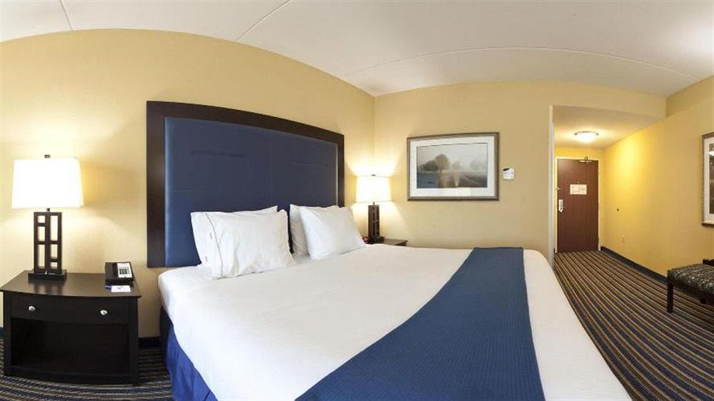Holiday Inn Express & Suites Wilmington-Newark By Ihg Dış mekan fotoğraf