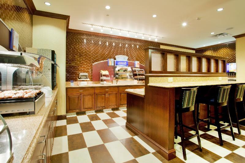 Holiday Inn Express & Suites Wilmington-Newark By Ihg Restoran fotoğraf